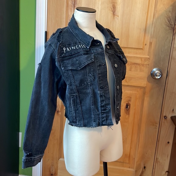 Taylor Hill x JOE’S JEANS Princess Black Distressed Denim Cropped Jacket EUC M - Picture 5 of 12